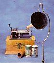 Edison Phonograph "Excelsior V201" 
Excelsoir-Werke, Kln 
ca. 1905, 7 kg 

